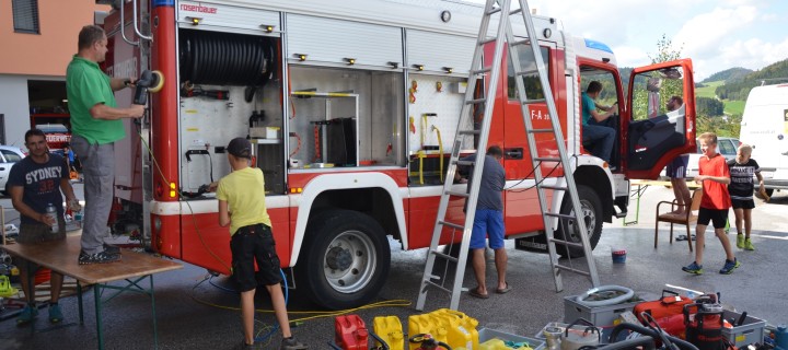 Reinigungstag im Feuerwehrhaus