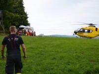 verletzter Radfahrer aus Waldstück geborgen