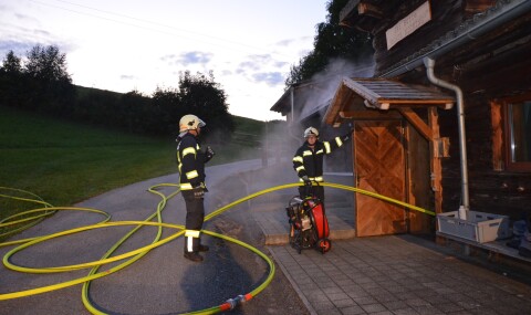 Skilifthütte am Monte Kicking in Brand